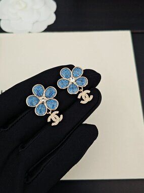 Chanel Fashion Earrings
